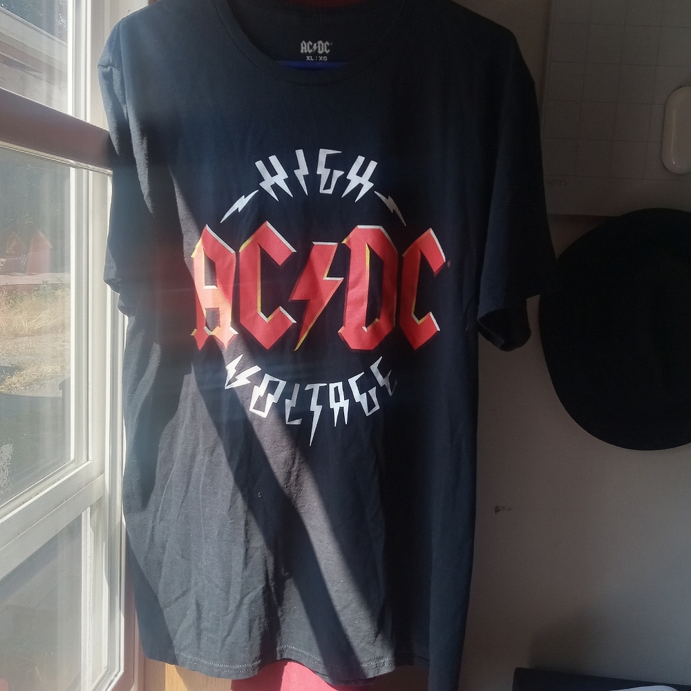 AC/DC " High Voltage " , Black Short Sleeve T-Shirt